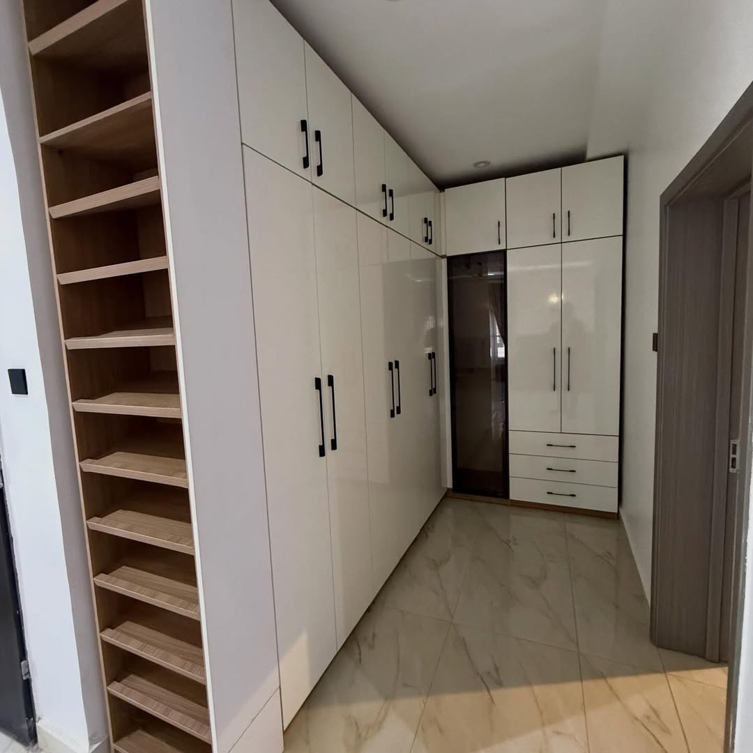 5 bedroom semi-detached duplex for sale in Asokoro, Abuja