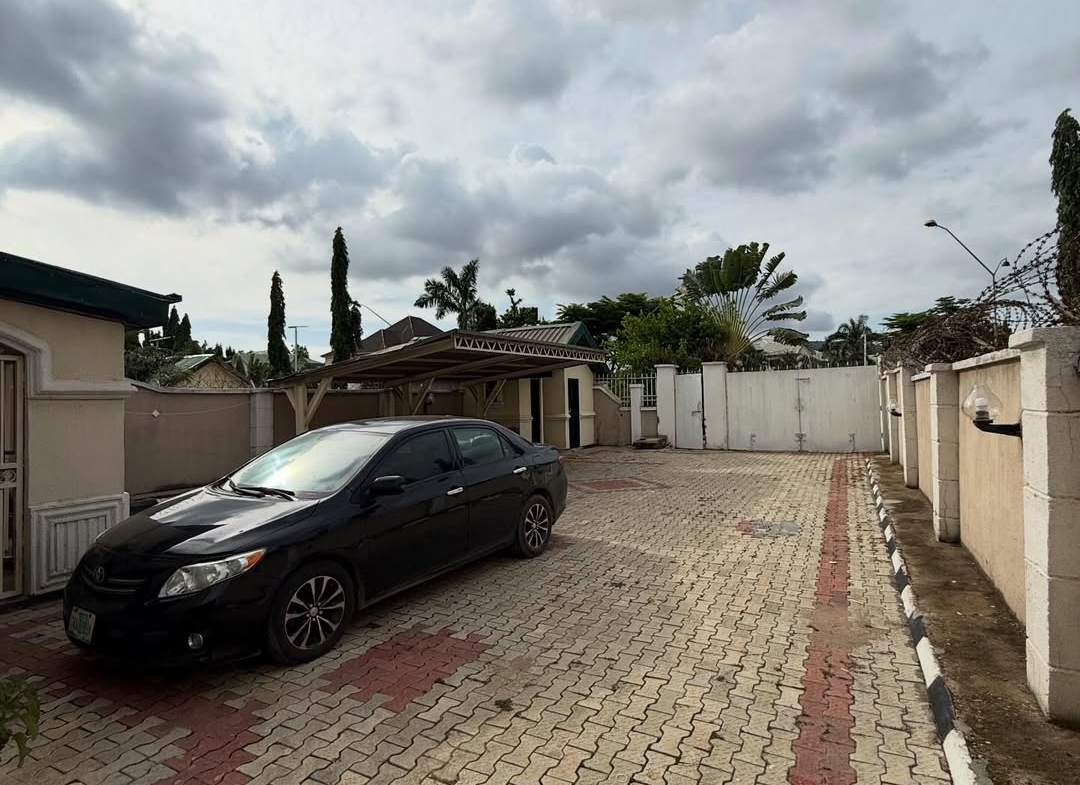4 bedroom semi-detached duplex for sale in Gwarinpa, Abuja