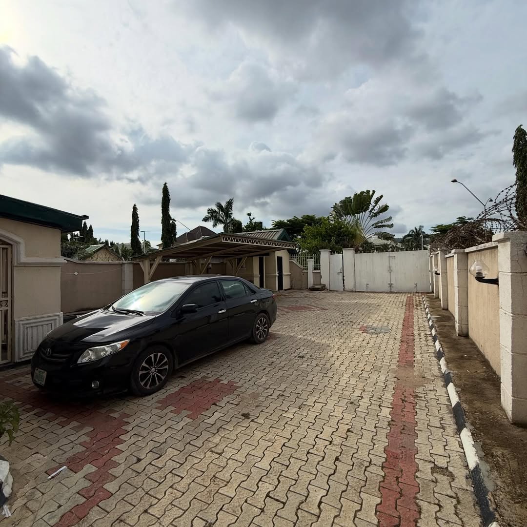 4 bedroom semi-detached duplex for sale in Gwarinpa, Abuja