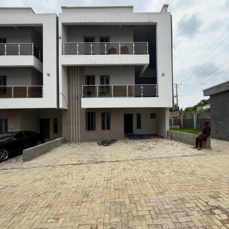 4 bedroom terrace duplex for sale in Lifecamp, Abuja