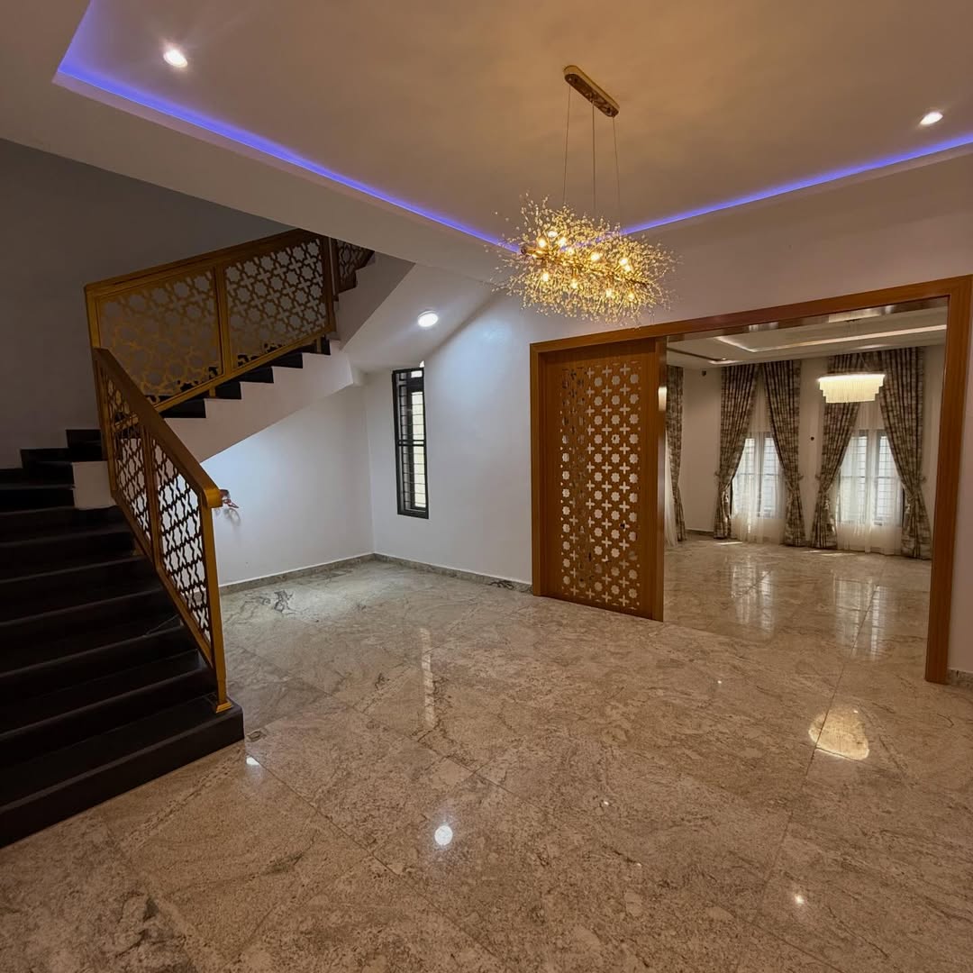 5 bedroom semi-detached duplex for sale in Asokoro, Abuja