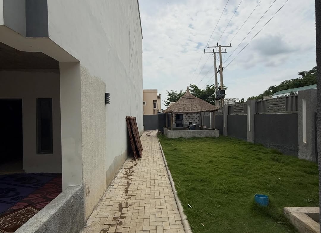 4 bedroom terrace duplex for sale in Lifecamp, Abuja