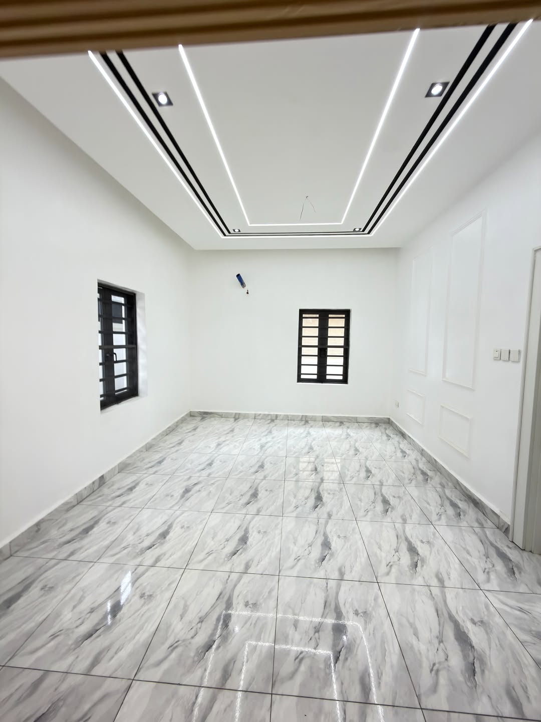 6 bedroom detached duplex for sale in Dakwo District, Abuja