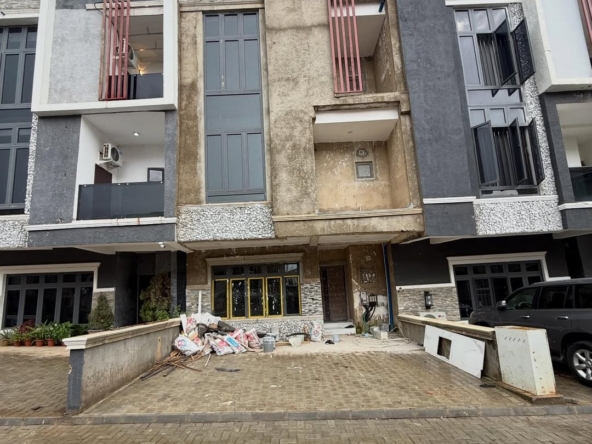 4 bedroom smart terrace duplex for sale in Wuye, Abuja