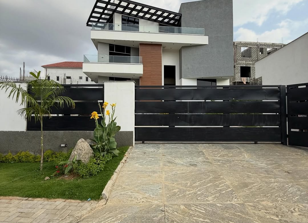 luxury 5 bedroom detached duplex for sale in Katampe Extension, Abuja