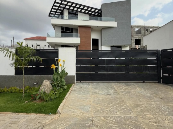 luxury 5 bedroom detached duplex for sale in Katampe Extension, Abuja