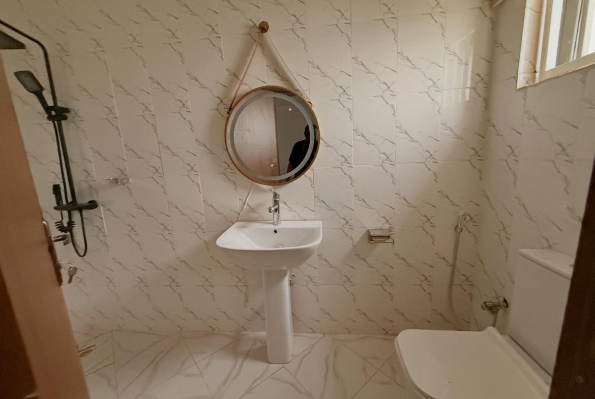 6 bedroom fully furnished detached duplex for sale in Galadimawa, Abuja