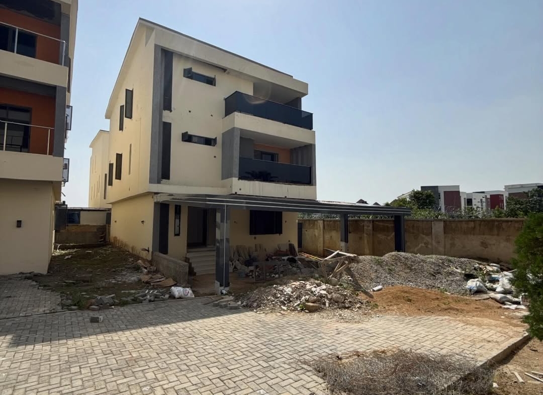 4 bedroom detached duplex with 2BQ for sale in Lifecamp, Abuja
