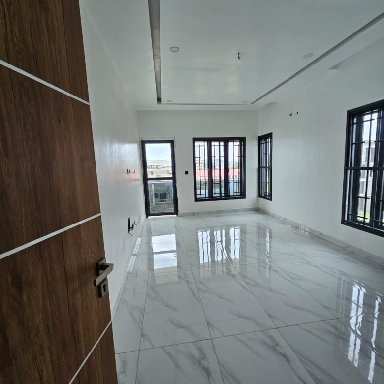 3 bedroom apartment for sale in Katampe Main, Abuja