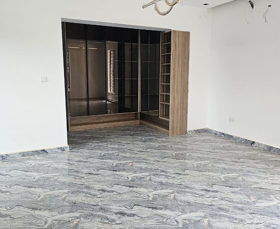 4 bedroom duplex with BQ for sale in Dawaki, Abuja