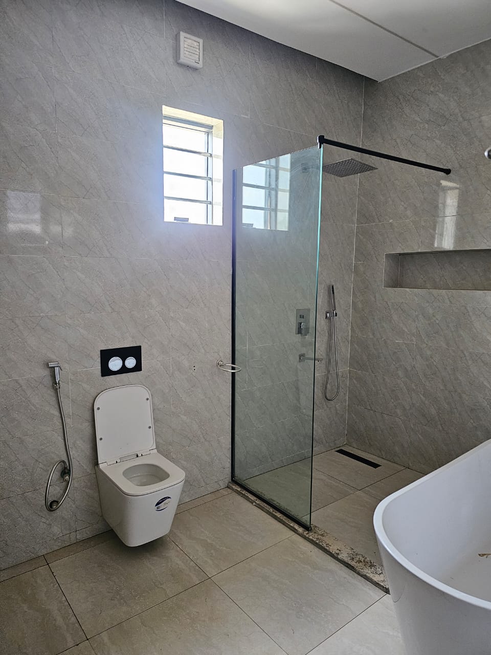 4 bedroom duplex with BQ for sale in Dawaki, Abuja