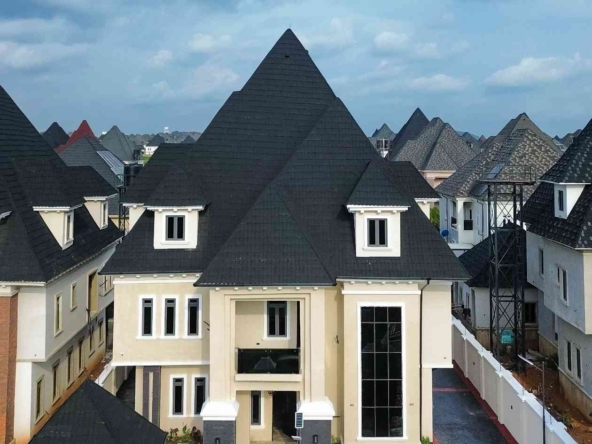 7 bedroom penthouse villa for sale in Karsana, Gwarinpa Extension, Abuja