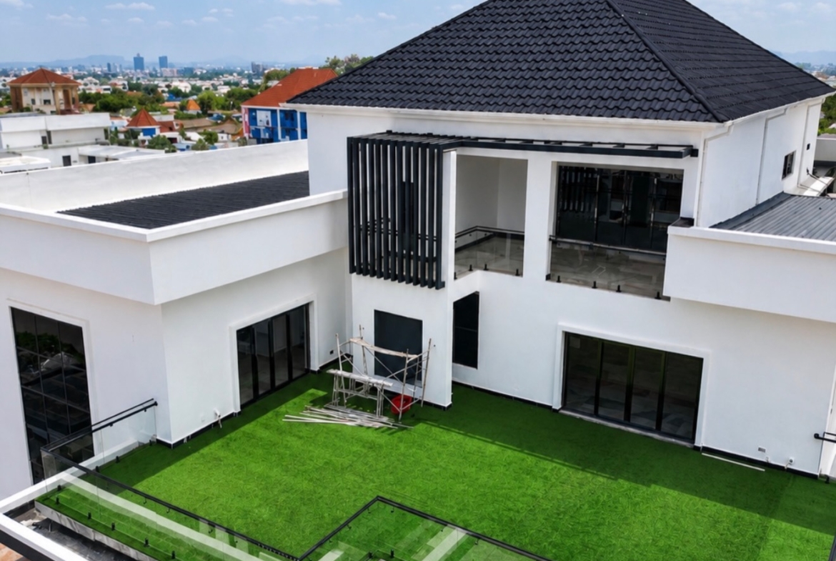 9 bedroom smart mansion for sale in Asokoro Extension, Abuja