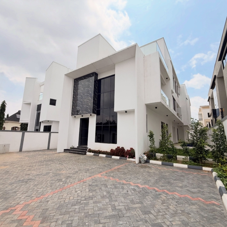 5 bedroom luxury detached duplex for sale in Katampe Extension, Abuja