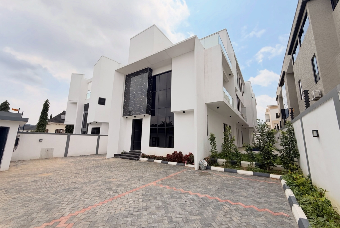 5 bedroom luxury detached duplex for sale in Katampe Extension, Abuja