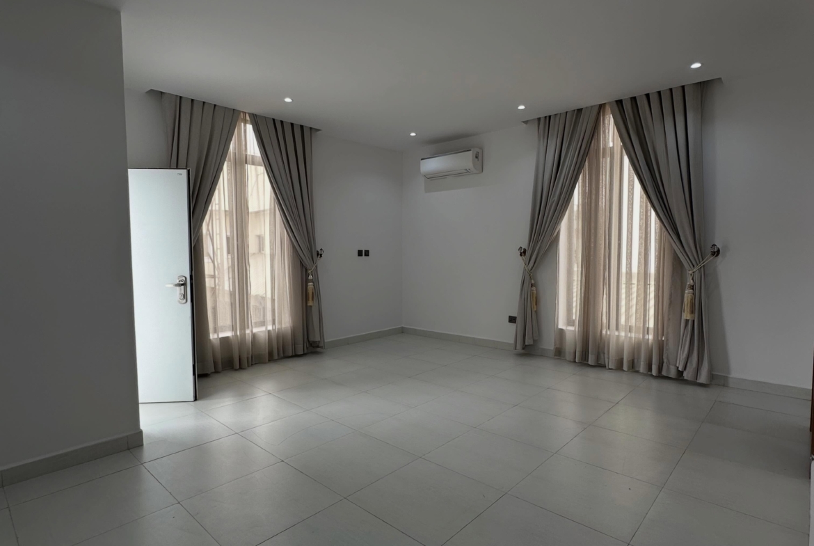 6 bedroom detached duplex for sale in Mabushi, Abuja