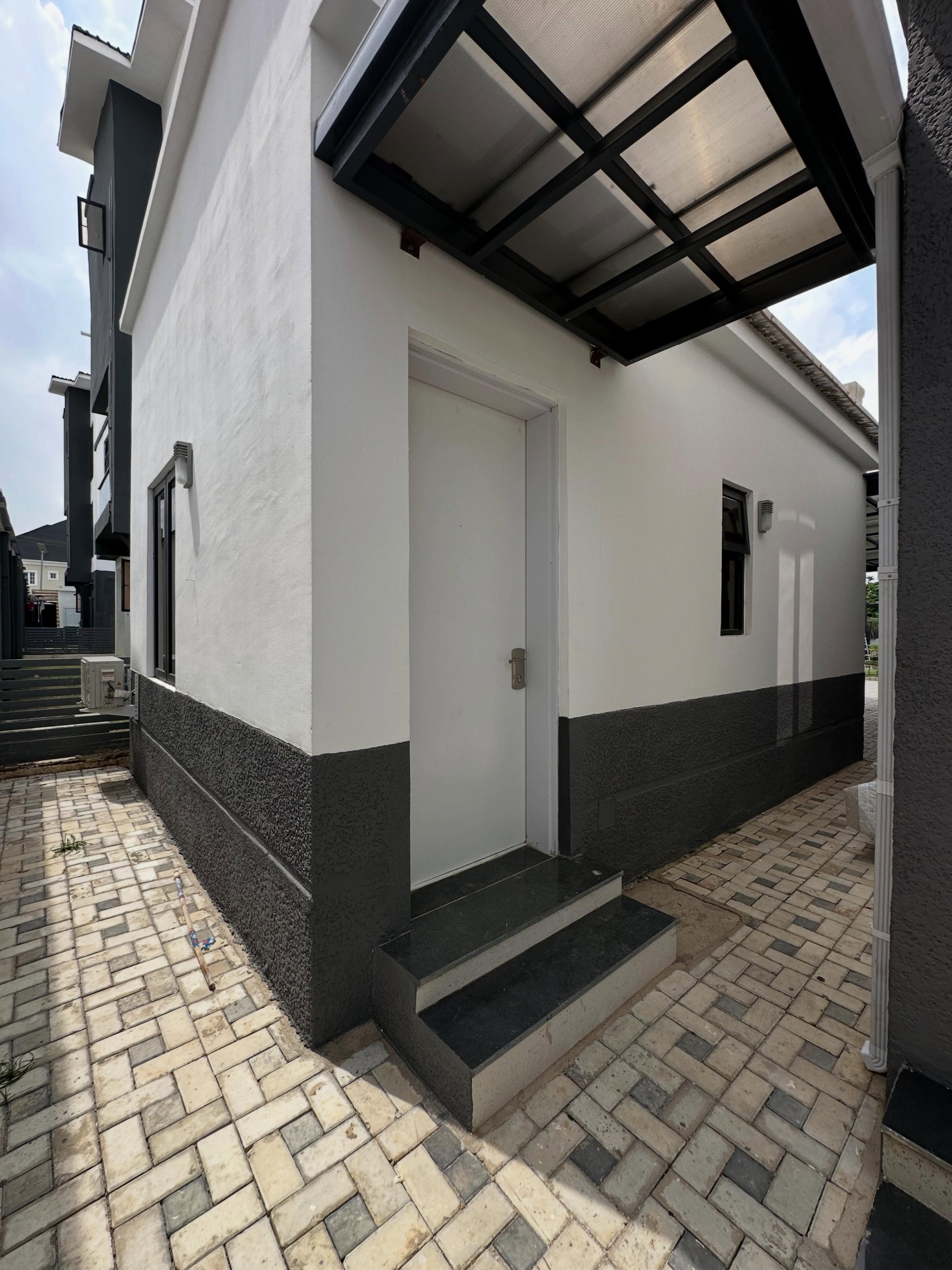 6 bedroom detached duplex for sale in Mabushi, Abuja