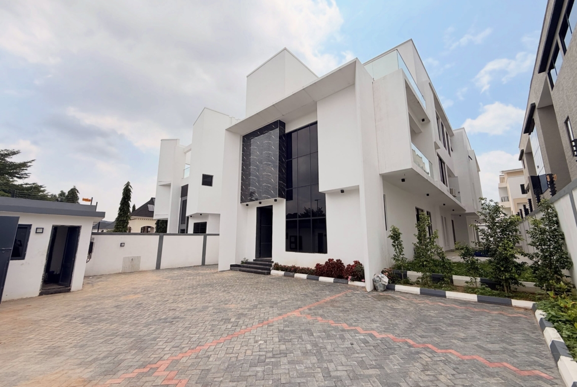 5 bedroom luxury detached duplex for sale in Katampe Extension, Abuja