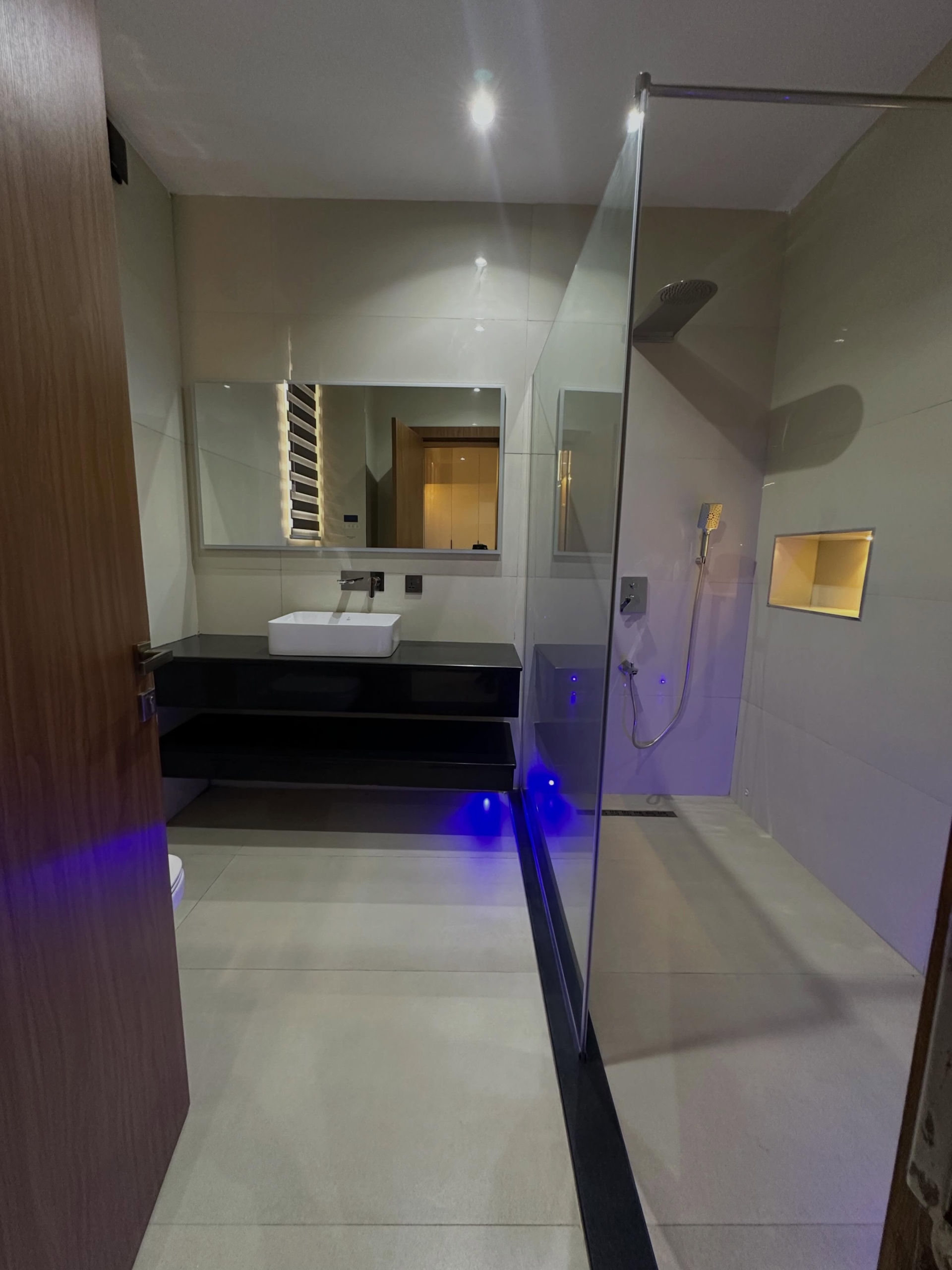 6 bedroom detached duplex for sale in Mabushi, Abuja
