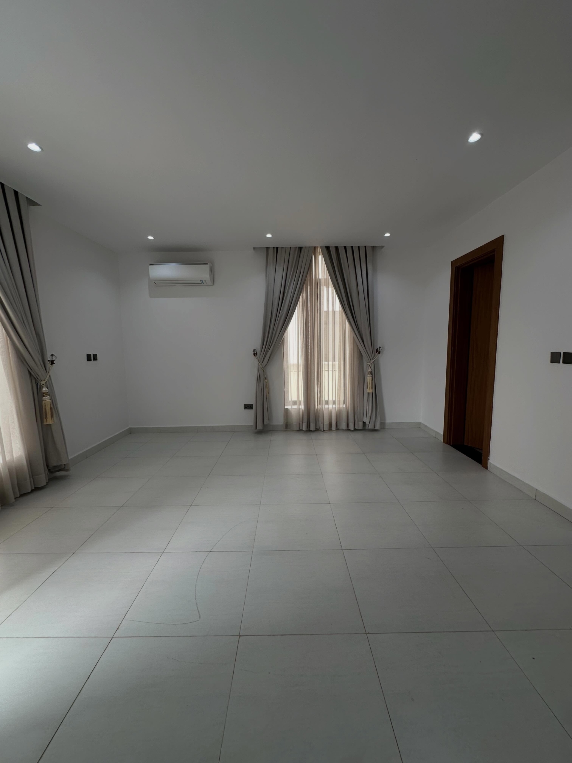 6 bedroom detached duplex for sale in Mabushi, Abuja
