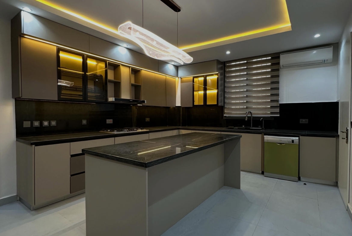 6 bedroom detached duplex for sale in Mabushi, Abuja