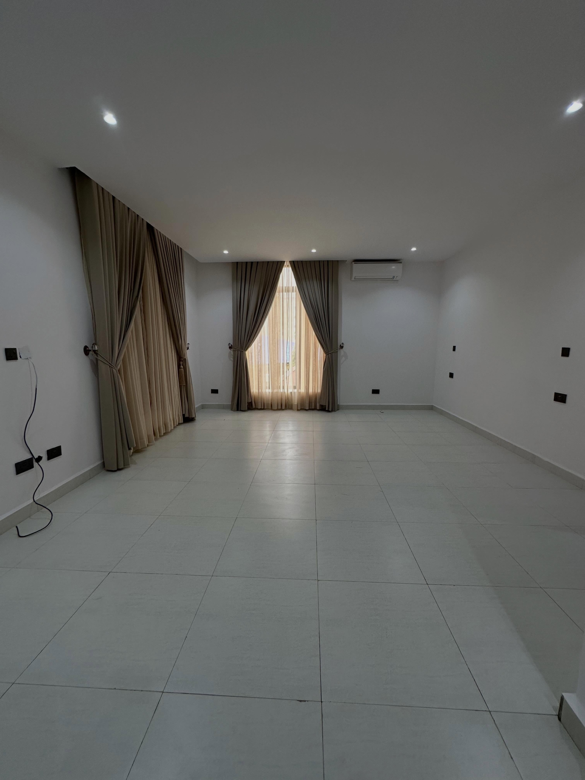 6 bedroom detached duplex for sale in Mabushi, Abuja