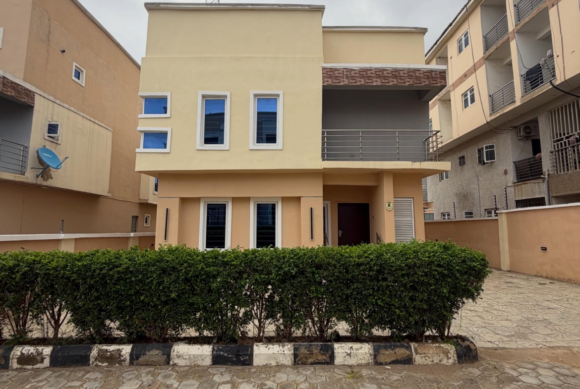 4 bedroom detached duplex with BQ for sale in Katampe Main, Abuja