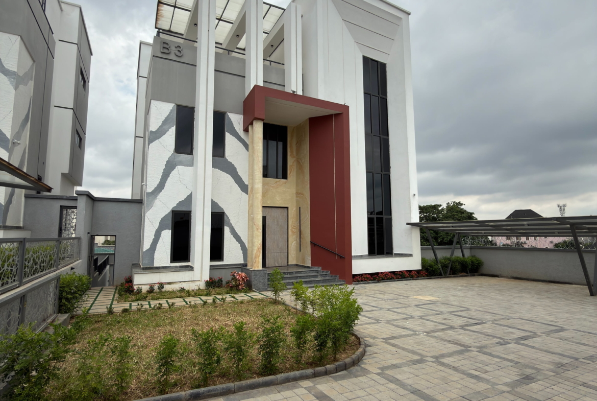5 bedroom luxury detached duplex for sale in Guzape, Abuja