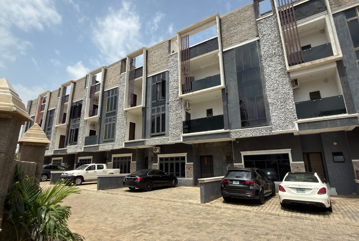 4 bedroom smart terrace duplex with BQ for sale in Wuye, Abuja