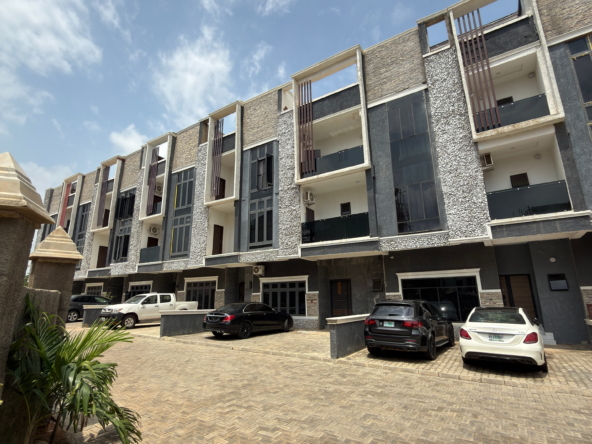4 bedroom smart terrace duplex with BQ for sale in Wuye, Abuja