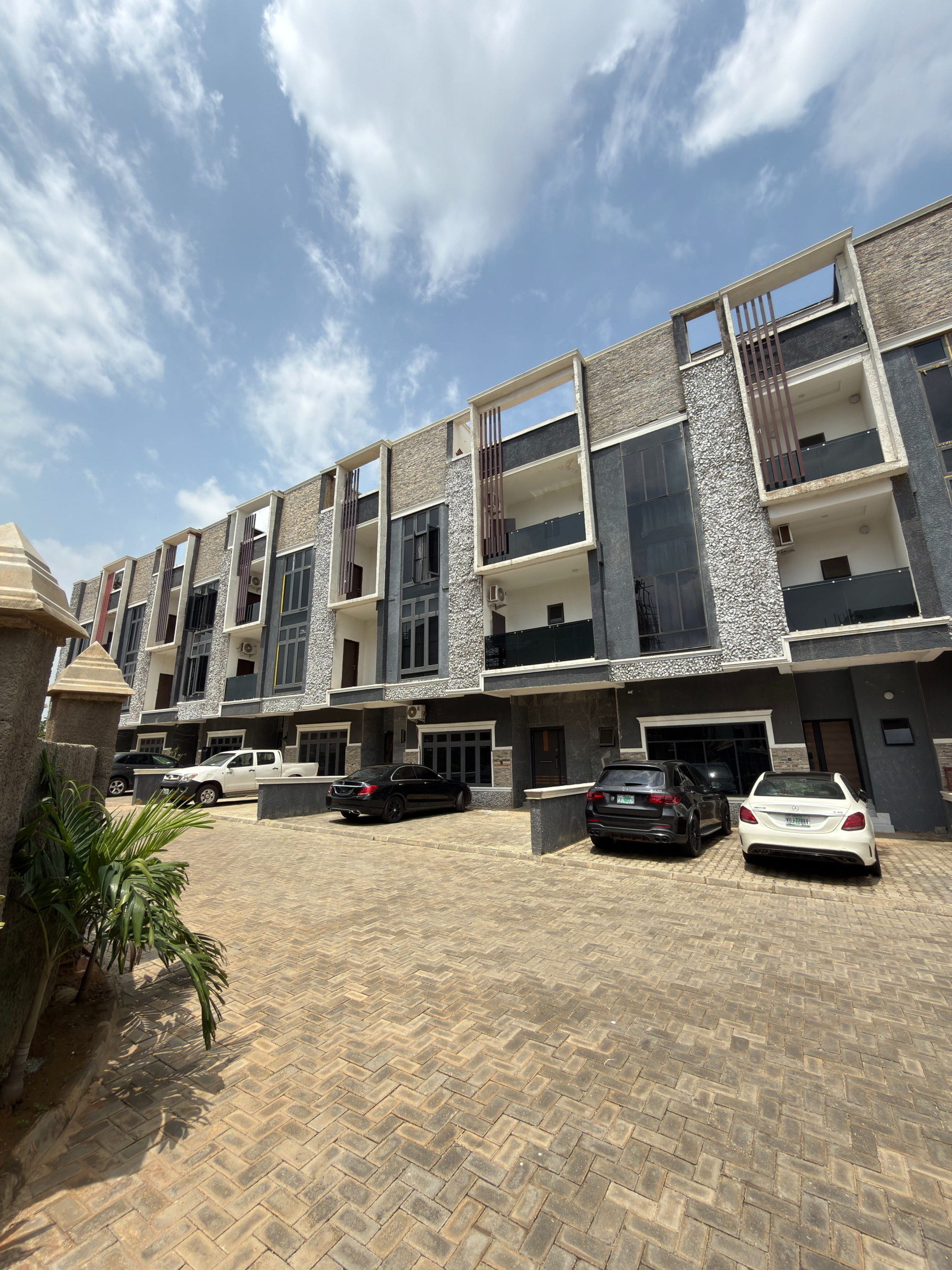4 bedroom smart terrace duplex with BQ for sale in Wuye, Abuja