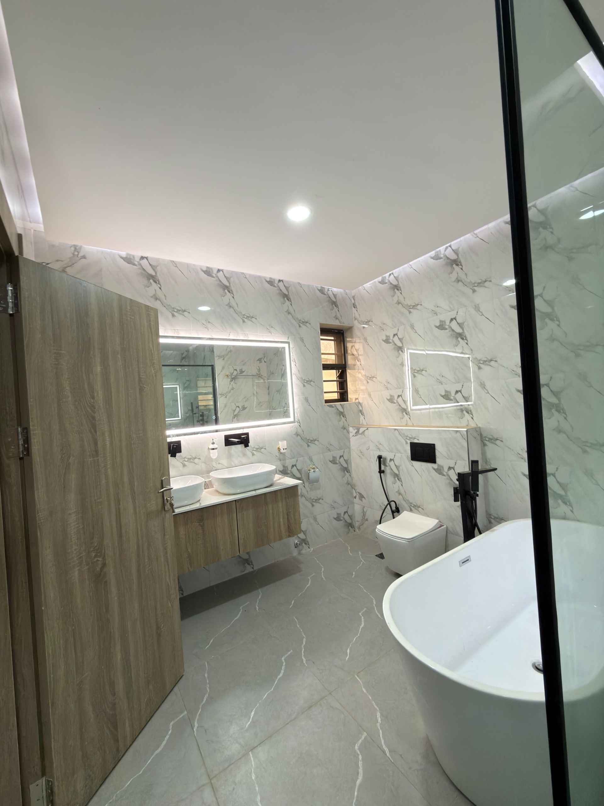5 bedroom luxury detached duplex for sale in Guzape, Abuja