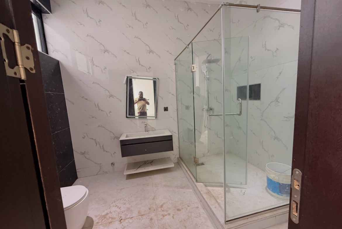 5 bedroom luxury detached duplex for sale in Katampe Extension, Abuja