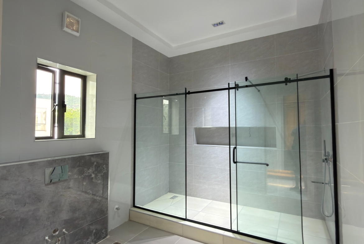 6 bedroom detached duplex for sale in Katampe Extension, Abuja