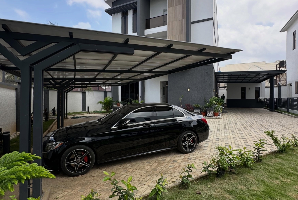 6 bedroom detached duplex for sale in Mabushi, Abuja