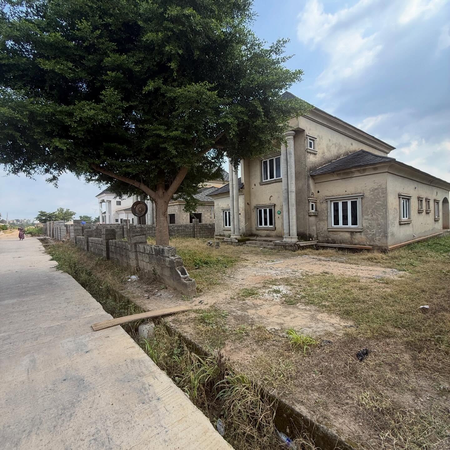 5 bedroom detached duplex for sale in Karsana, Abuja