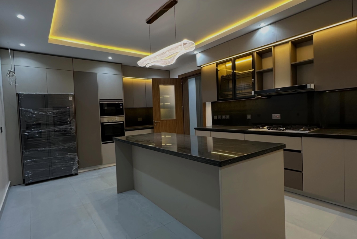 6 bedroom detached duplex for sale in Mabushi, Abuja