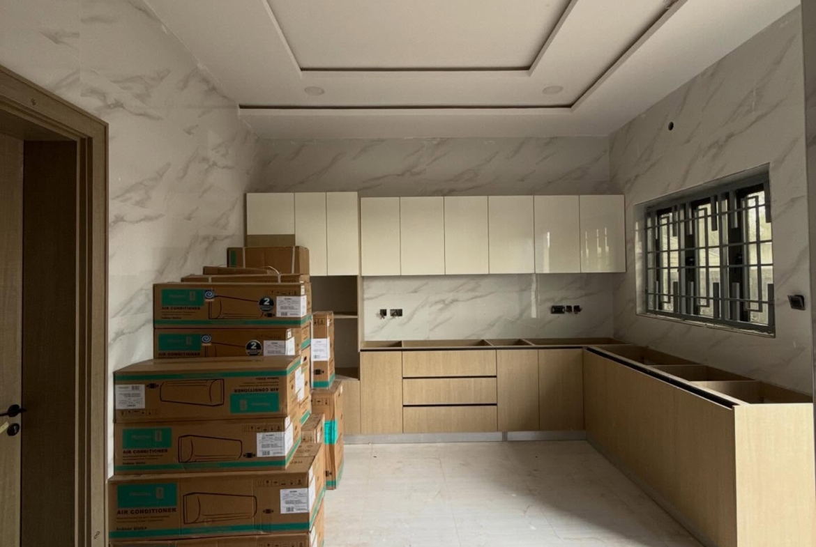 4 bedroom terrace duplex with BQ for sale in Wuse, Abuja