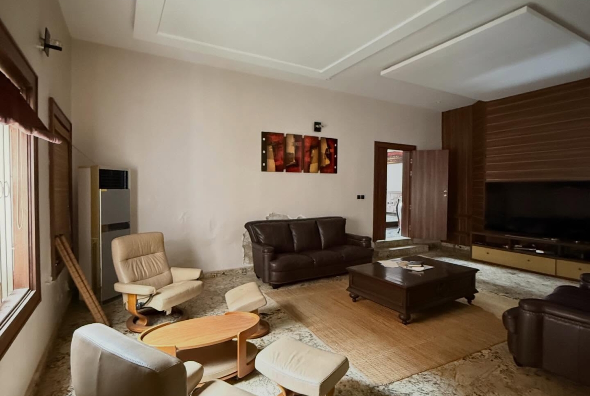 5 bedroom semi-detached duplex for sale in Guzape, Abuja