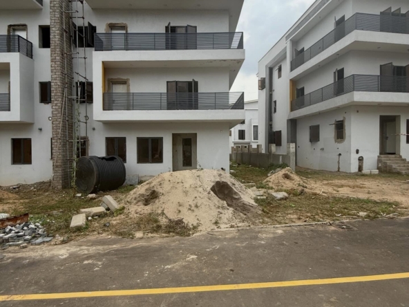 5 bedroom semi-detached duplex for sale in Katampe, Abuja