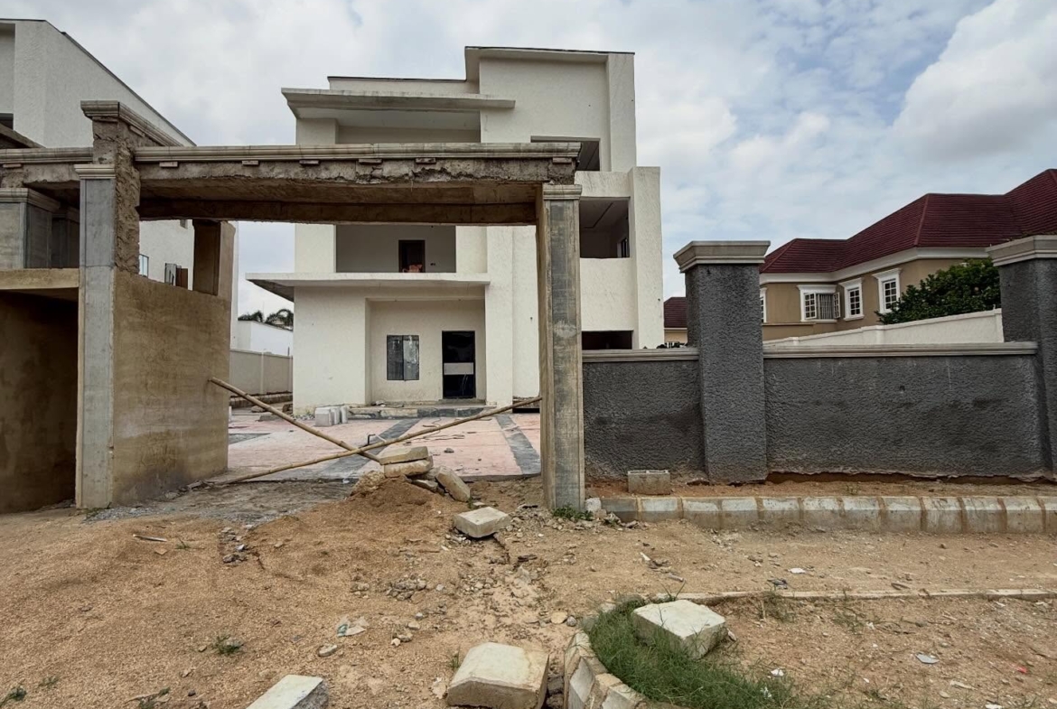 6 bedroom detached duplex for sale in Katampe Extension, Abuja