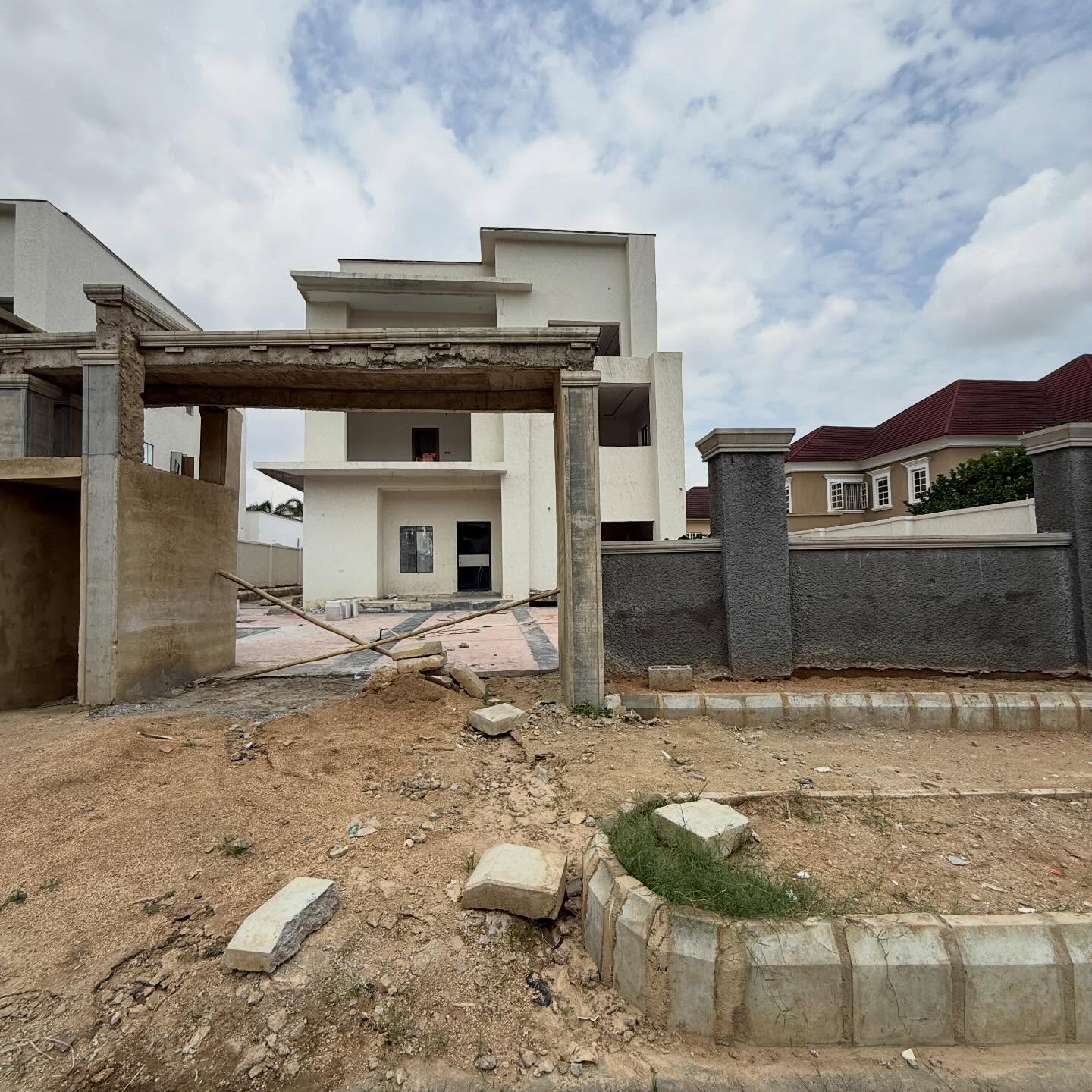 6 bedroom detached duplex for sale in Katampe Extension, Abuja