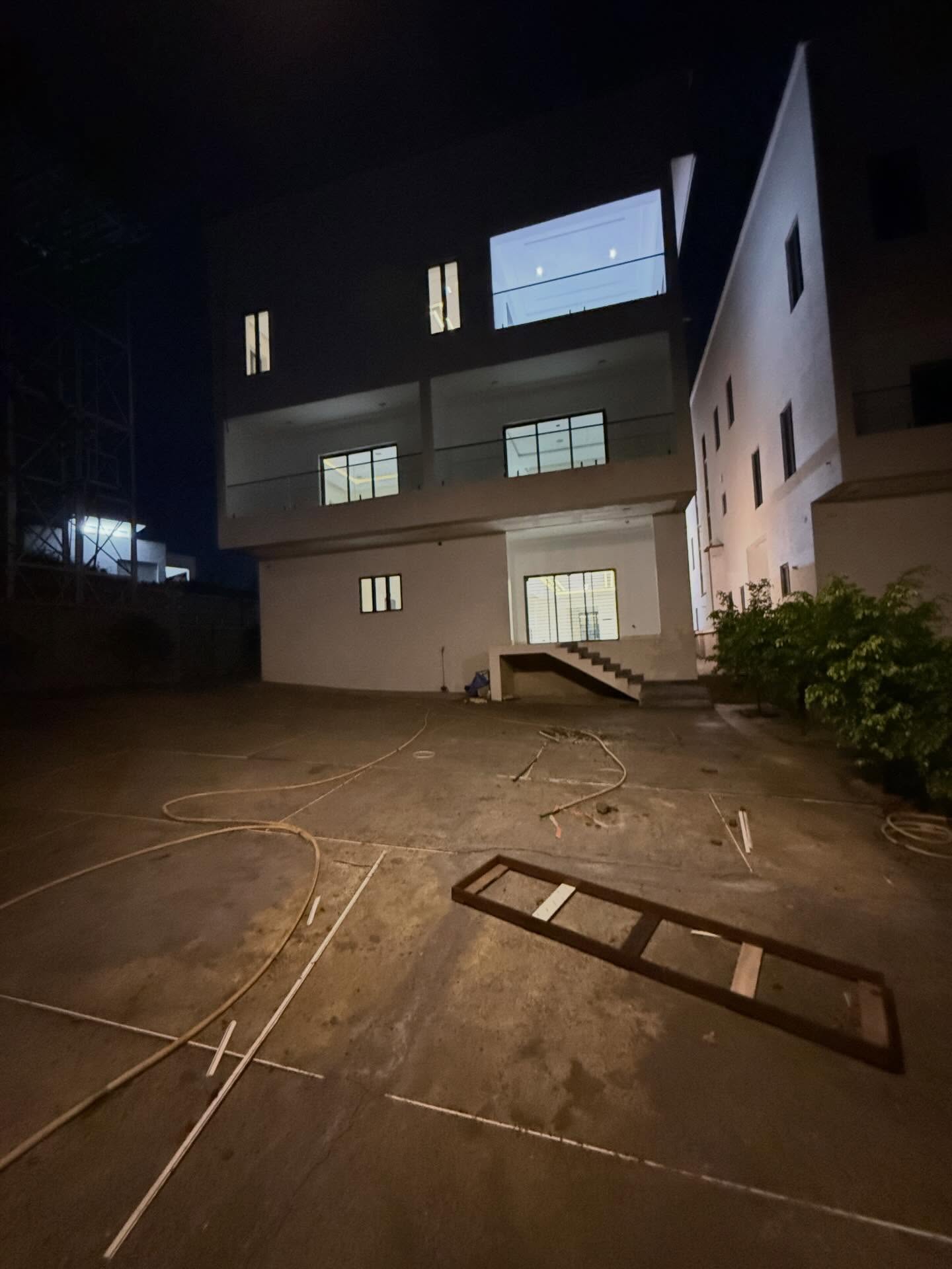 6 bedroom smart detached duplex for sale in Katampe Extension, Abuja