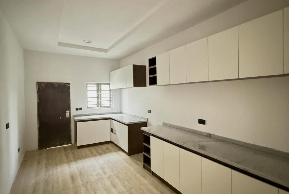 4 bedroom terrace duplex for rent in Guzape, Abuja