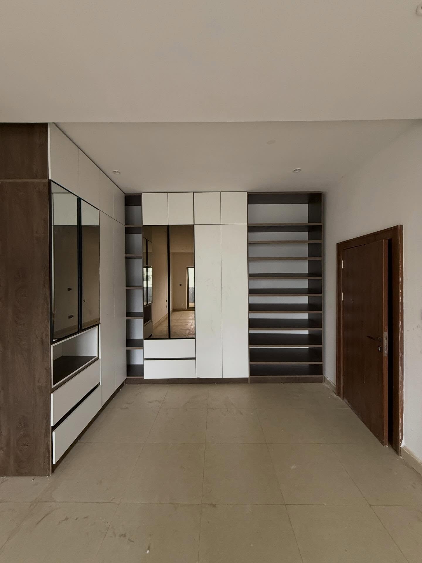 4 bedroom terrace duplex for rent in Guzape, Abuja