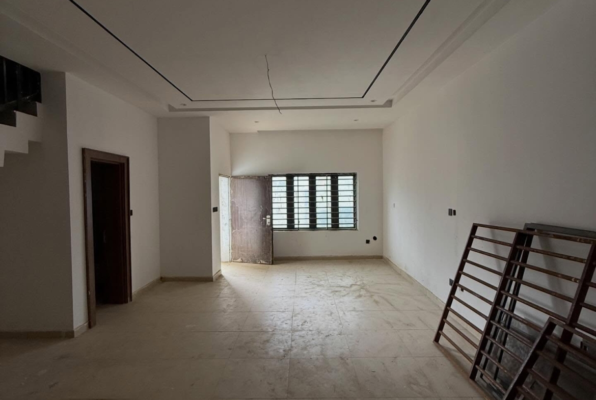 4 bedroom terrace duplex for rent in Guzape, Abuja