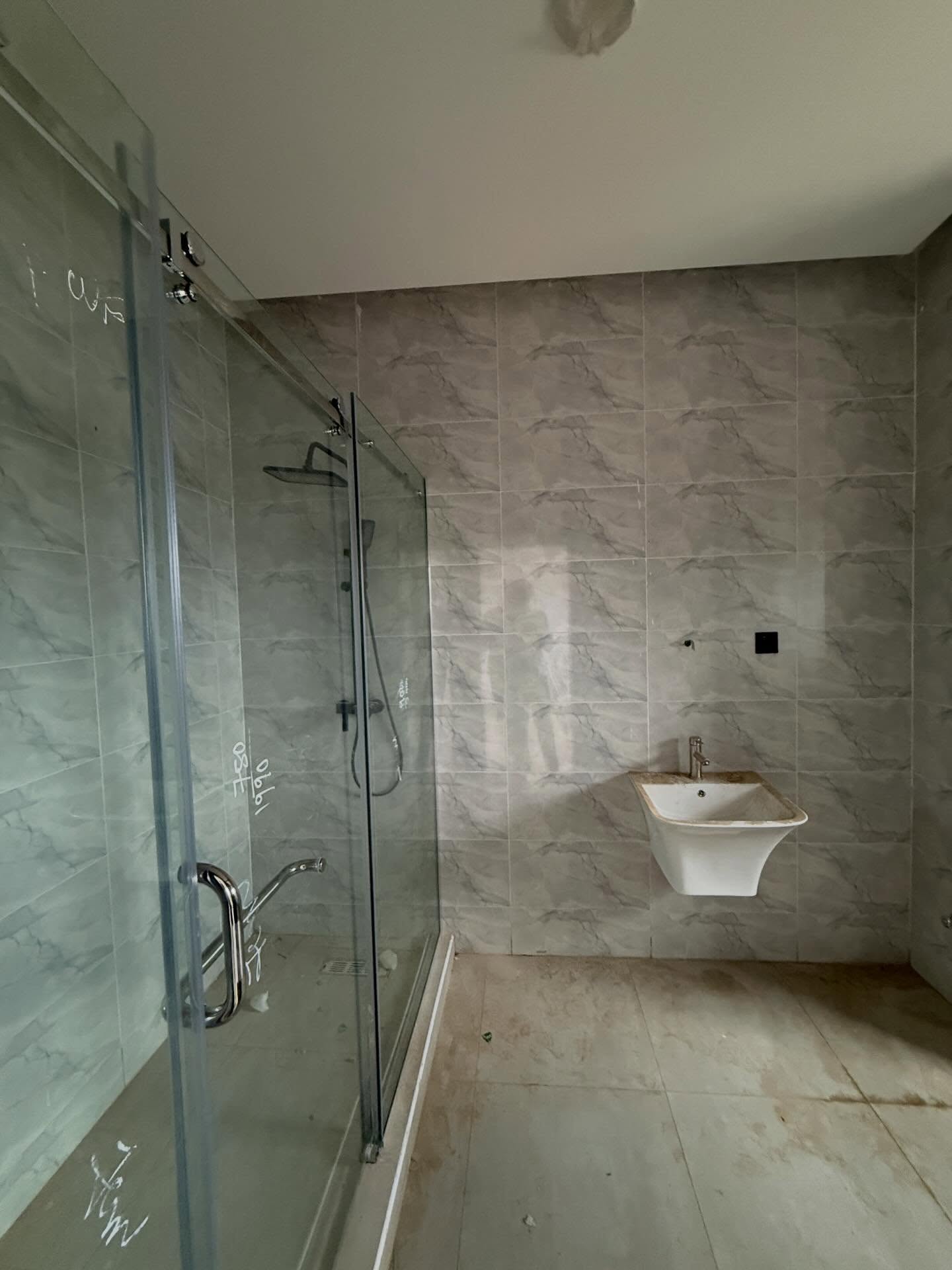 4 bedroom terrace duplex for rent in Guzape, Abuja