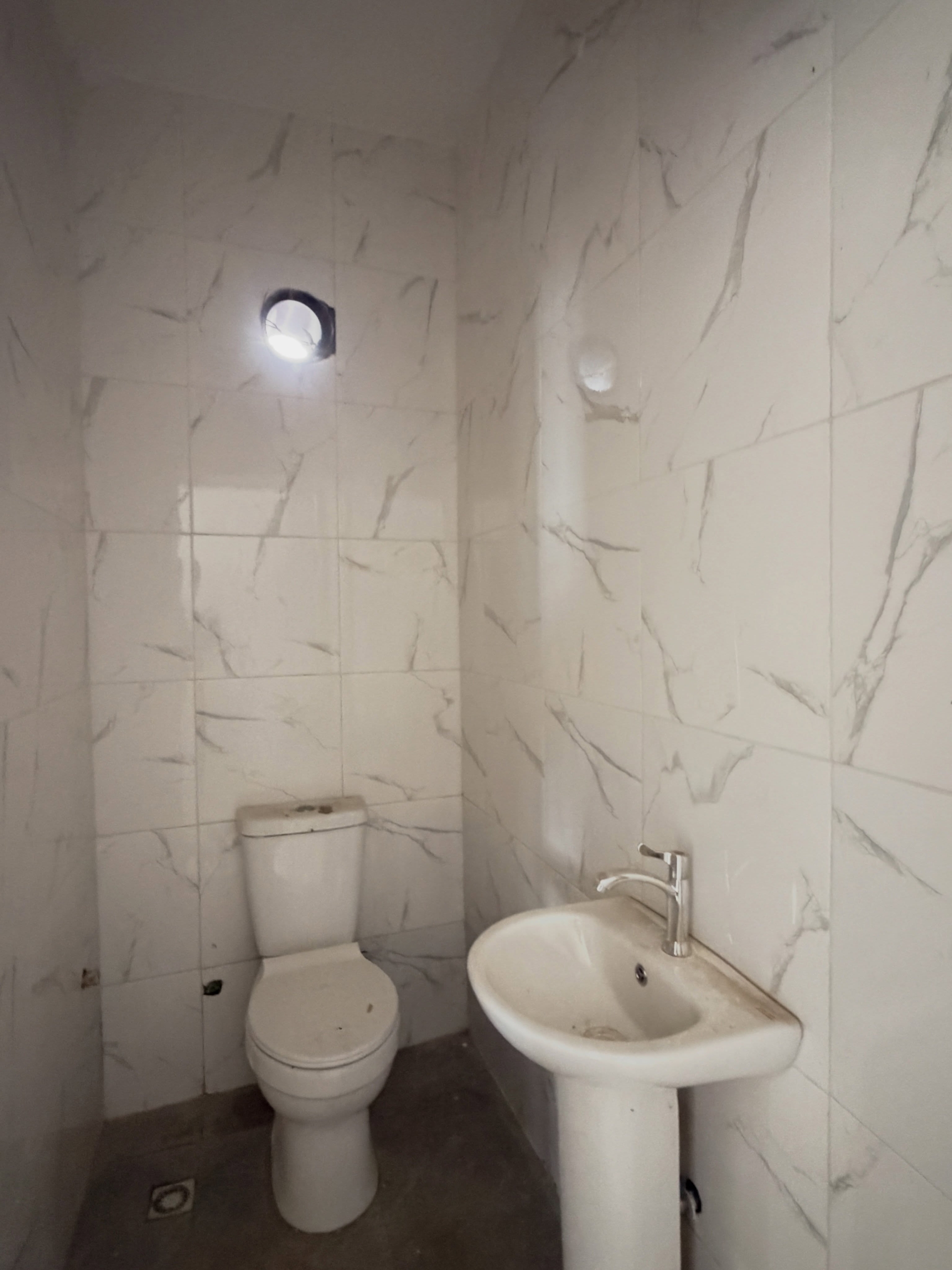 3 bedroom apartment for sale in Apo Dutse, Abuja