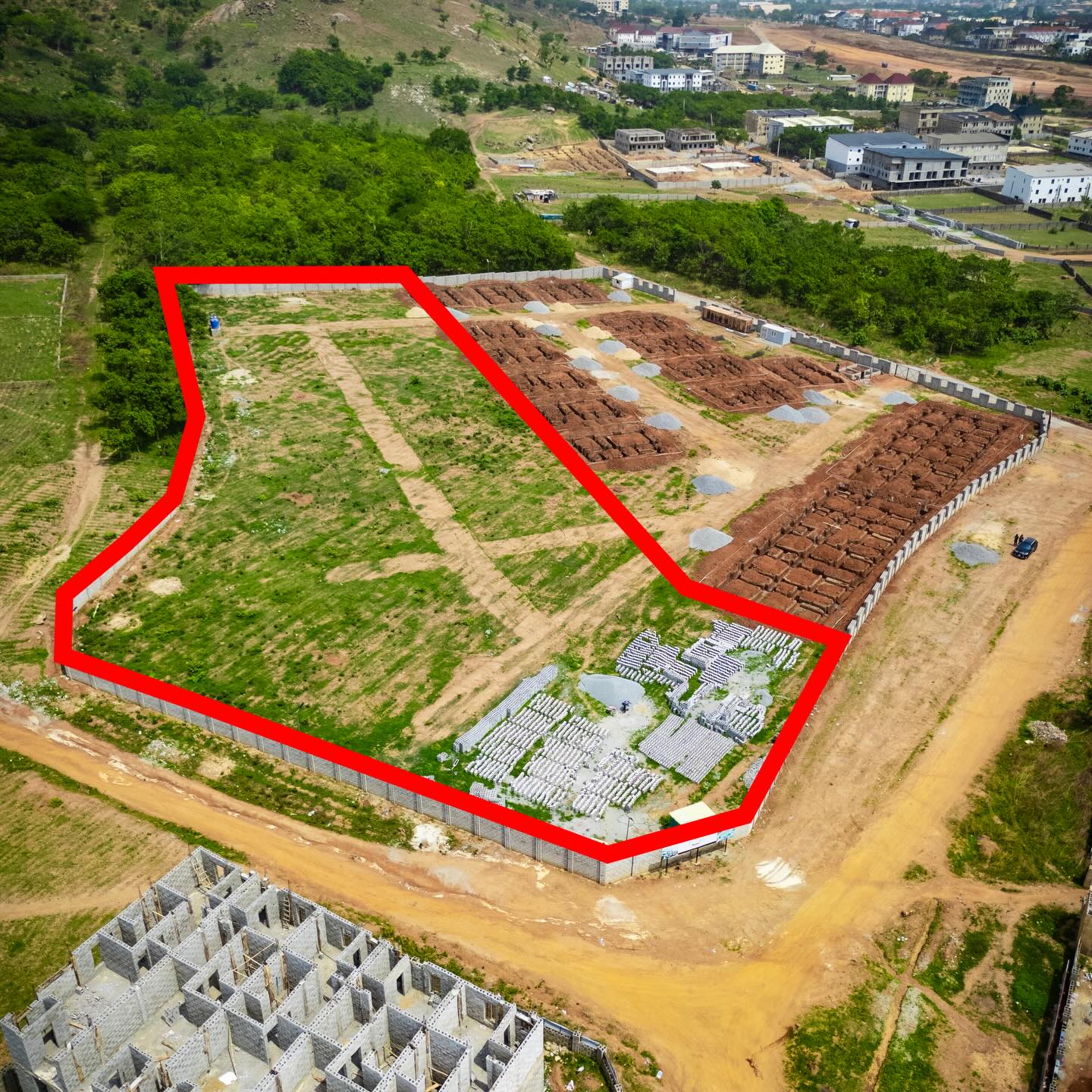1 hectare residential land for sale in Lifecamp, Abuja