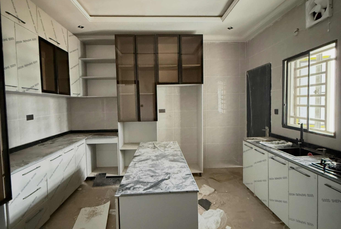 4 bedroom terrace duplex for sale in Lifecamp, Abuja